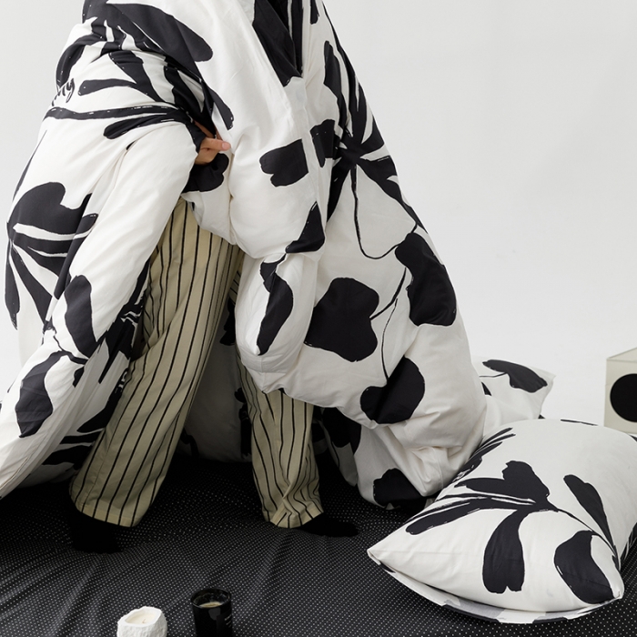 91家纺网 家纺一手货源 找家纺 雅居纺 2023新款13070黑白系全棉四件套 月夜桂花