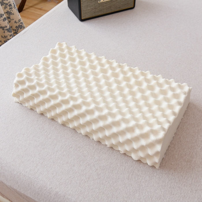 91家纺网 家纺一手货源 找家纺 （总）伟邦 2023新款日式0压力狼牙乳胶枕36×60㎝