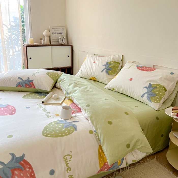 91家纺网 家纺一手货源 找家纺 希文 2023新款全棉13372印花四件套 晚风告白系列 彩色草莓