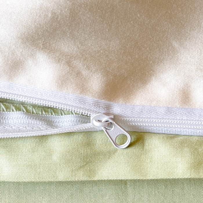 91家纺网 家纺一手货源 找家纺 希文 2023新款全棉13372印花四件套 晚风告白系列 彩色草莓