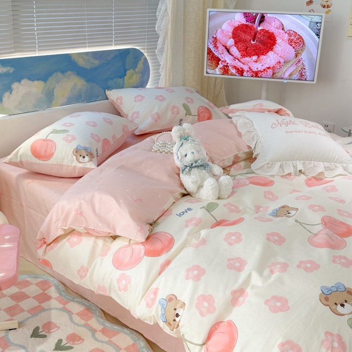 91家纺网 家纺一手货源 找家纺 昔可 2023新款全棉四件套 奶油樱桃熊