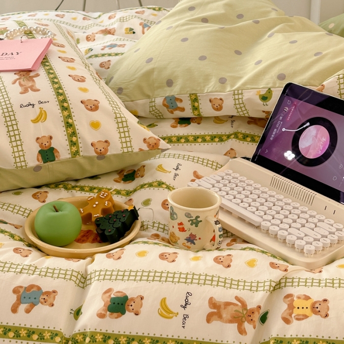 91家纺网 家纺一手货源 找家纺 昔可 2023新款小清新全棉四件套 竖条小熊