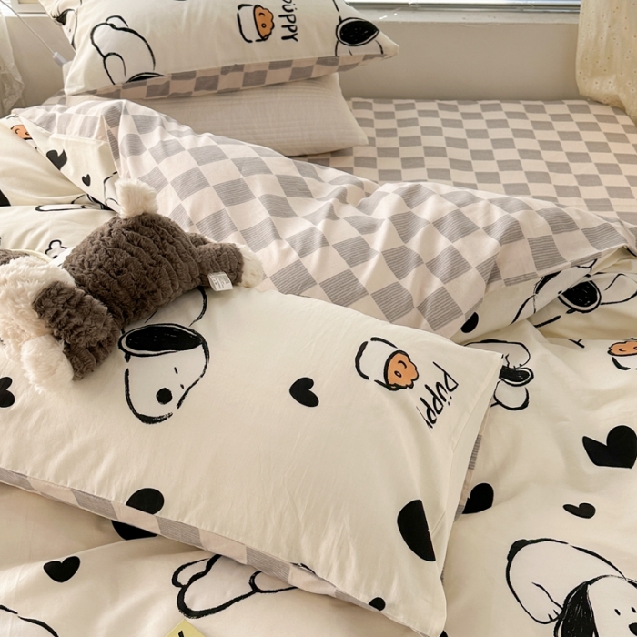 91家纺网 家纺一手货源 找家纺 昔可 2023新款全棉卡通系列四件套 黑白脚印狗狗