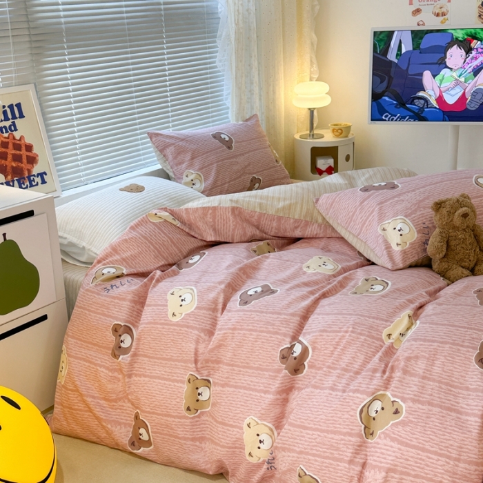 91家纺网 家纺一手货源 找家纺 昔可 2023新款全棉卡通系列四件套 毛衣小熊 粉