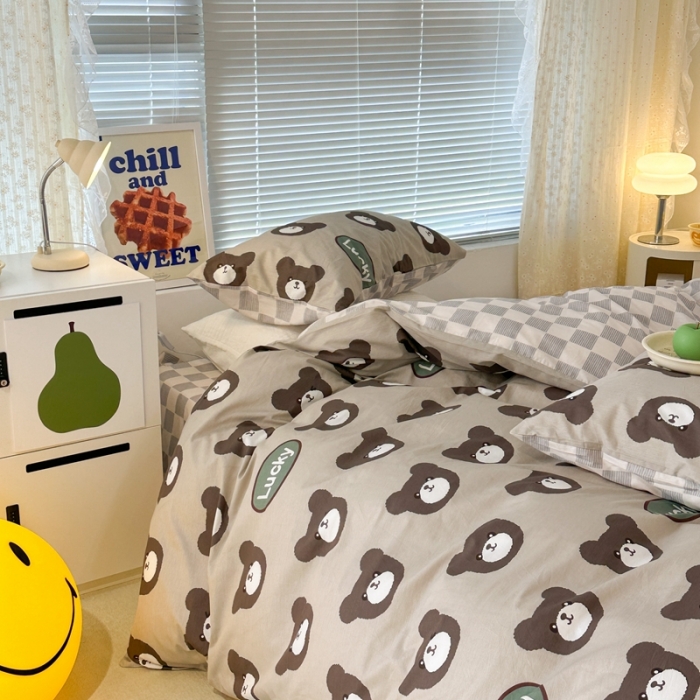 91家纺网 家纺一手货源 找家纺 昔可 2023新款全棉卡通系列四件套 幸运小棕熊