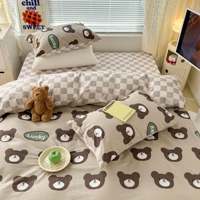 91家纺网 家纺一手货源 找家纺 昔可 2023新款全棉卡通系列四件套 幸运小棕熊