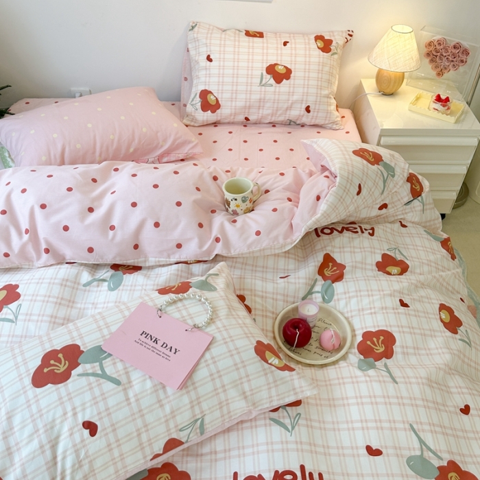 91家纺网 家纺一手货源 找家纺 昔可家纺 2023新款圣诞系列全棉四件套 格子小红花