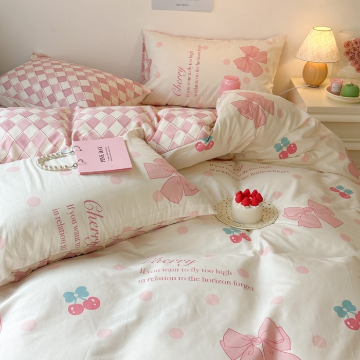 91家纺网 家纺一手货源 找家纺 昔可家纺 2023新款圣诞系列全棉四件套 樱桃蝴蝶结