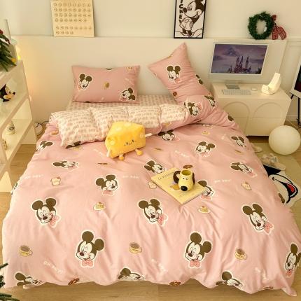 91家纺网 家纺一手货源 找家纺 昔可家纺 2023新款迪士尼系列全棉四件套 蛋糕米奇粉