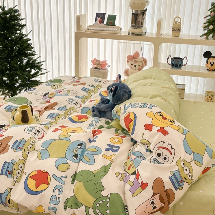 91家纺网 家纺一手货源 找家纺 昔可家纺 2023新款迪士尼系列全棉四件套 巴斯光年乐园