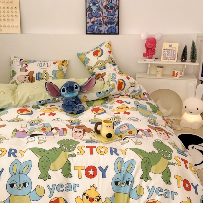 91家纺网 家纺一手货源 找家纺 昔可家纺 2023新款迪士尼系列全棉四件套 巴斯光年乐园