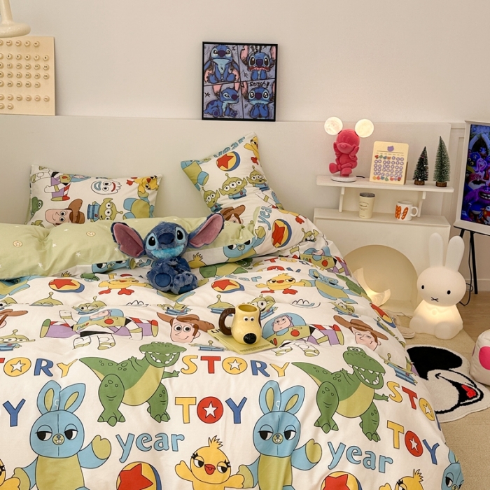 91家纺网 家纺一手货源 找家纺 昔可家纺 2023新款迪士尼系列全棉四件套 巴斯光年乐园