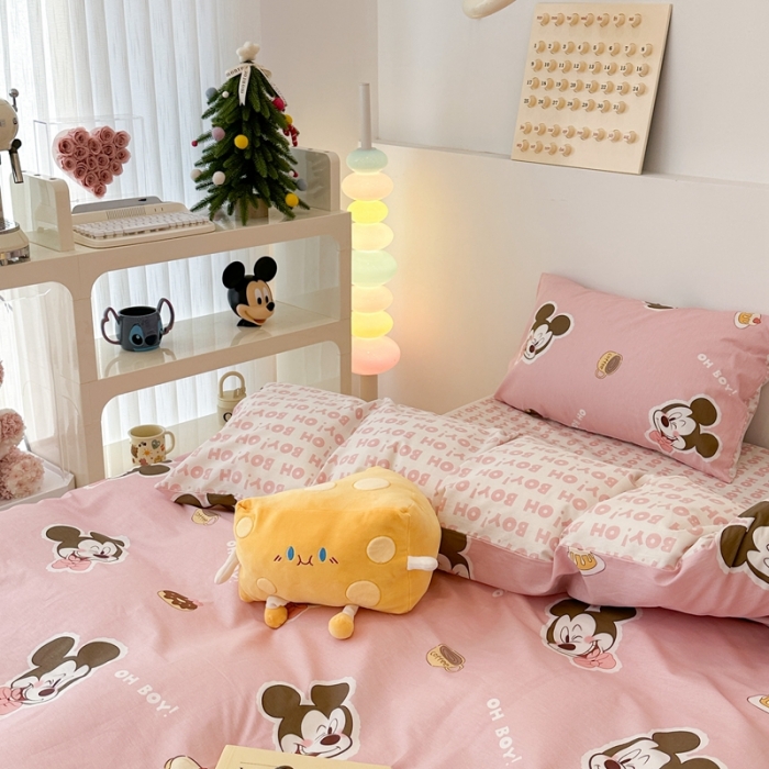 91家纺网 家纺一手货源 找家纺 昔可家纺 2023新款迪士尼系列全棉四件套 蛋糕米奇粉