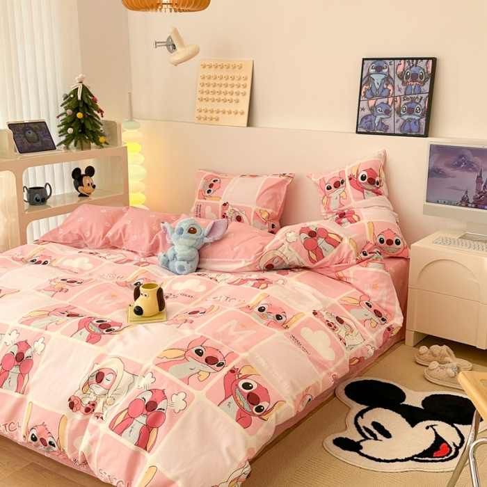 91家纺网 家纺一手货源 找家纺 昔可家纺 2023新款迪士尼系列全棉四件套 粉色史迪仔