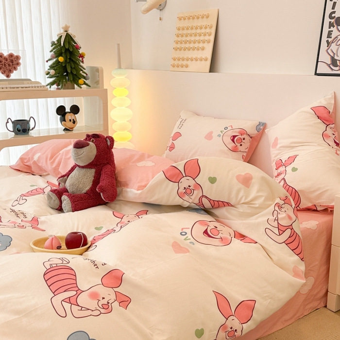 91家纺网 家纺一手货源 找家纺 昔可家纺 2023新款迪士尼系列全棉四件套 粉色小猪噗噗