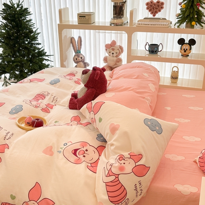 91家纺网 家纺一手货源 找家纺 昔可家纺 2023新款迪士尼系列全棉四件套 粉色小猪噗噗
