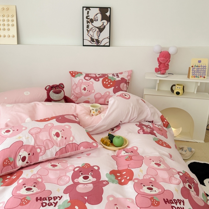 91家纺网 家纺一手货源 找家纺 昔可家纺 2023新款迪士尼系列全棉四件套 好多草莓熊