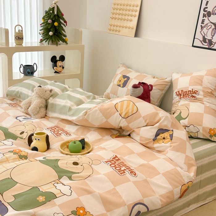 91家纺网 家纺一手货源 找家纺 昔可家纺 2023新款迪士尼系列全棉四件套 黄棋盘维尼