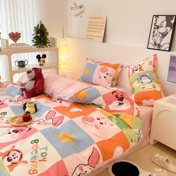 91家纺网 家纺一手货源 找家纺 昔可家纺 2023新款迪士尼系列全棉四件套 乐园连连看