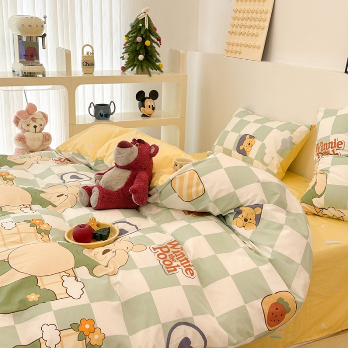 91家纺网 家纺一手货源 找家纺 昔可家纺 2023新款迪士尼系列全棉四件套 绿棋盘维尼