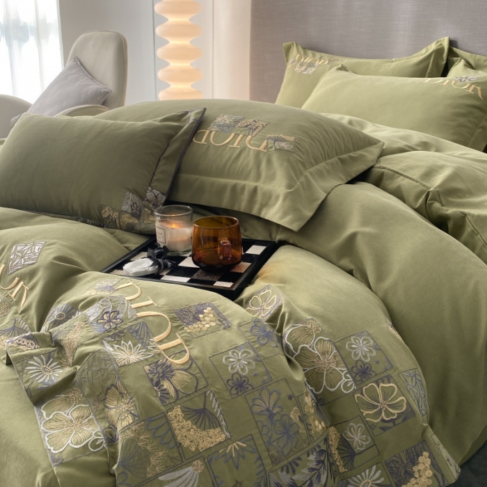 91家纺网 家纺一手货源 找家纺 棉生活家纺 2023新款水洗牛奶蛋白棉四件套 橄榄绿