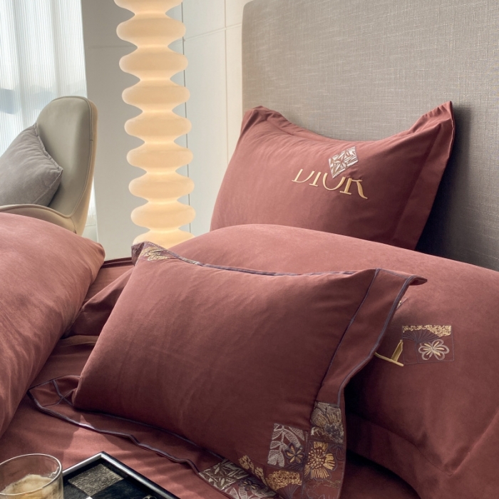 91家纺网 家纺一手货源 找家纺 棉生活家纺 2023新款水洗牛奶蛋白棉四件套 海棠红