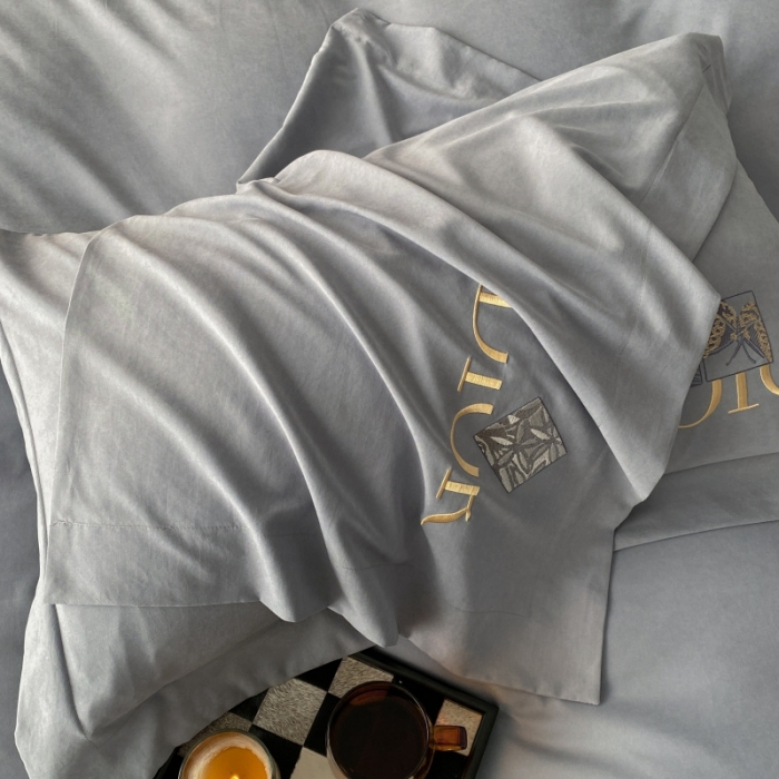 91家纺网 家纺一手货源 找家纺 棉生活家纺 2023新款水洗牛奶蛋白棉四件套 青雾灰