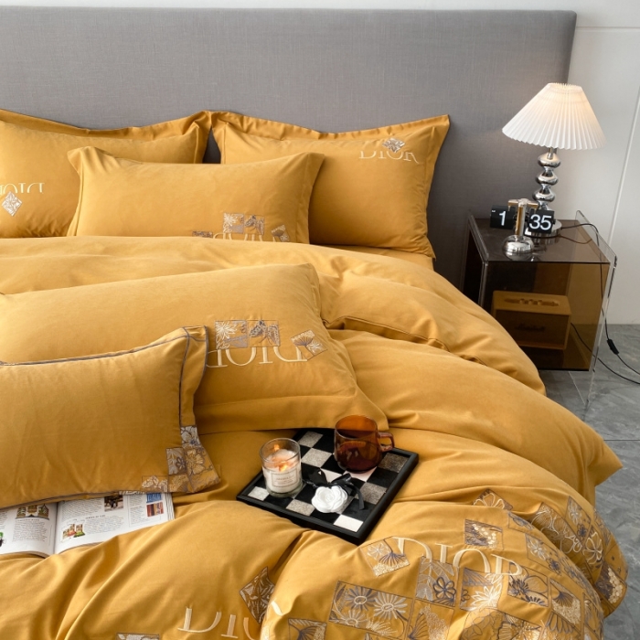 91家纺网 家纺一手货源 找家纺 棉生活家纺 2023新款水洗牛奶蛋白棉四件套 秋香黄