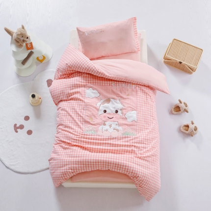 91家纺网 家纺一手货源 找家纺 A类全棉水洗棉儿童套件幼儿园被子三件套宝宝午睡六件套 小牛多宝