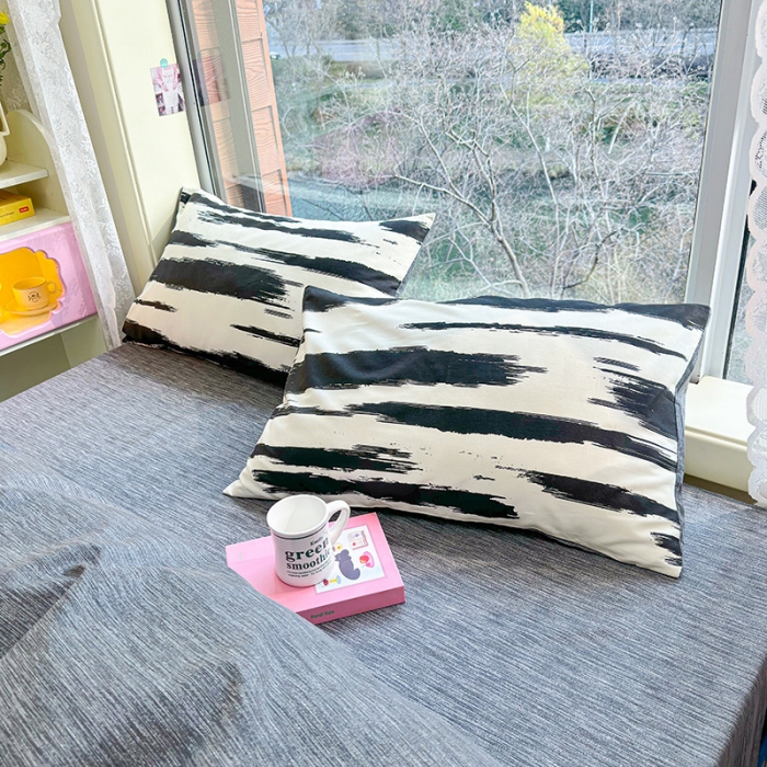 91家纺网 家纺一手货源 找家纺 名兮 2023新款极简风全棉印花四件套 黑白空间