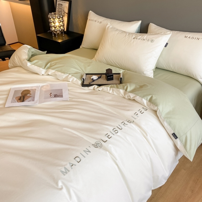 91家纺网 家纺一手货源 找家纺 卡姿 2023新款轻奢简约刺绣四件套—自由风格 自由风（白+豆绿）