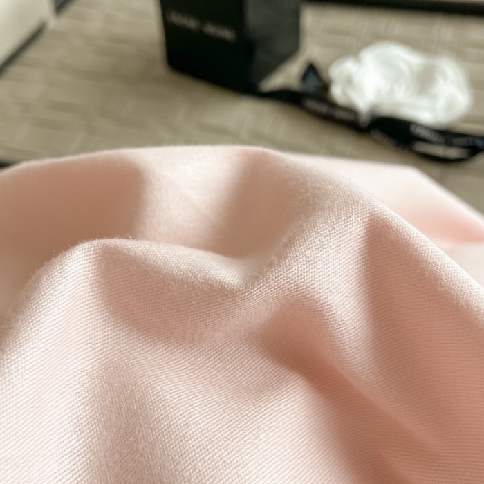 91家纺网 家纺一手货源 找家纺 卡姿 2023新款轻奢简约刺绣四件套—自由风格 自由风（悠悠粉+清新绿）