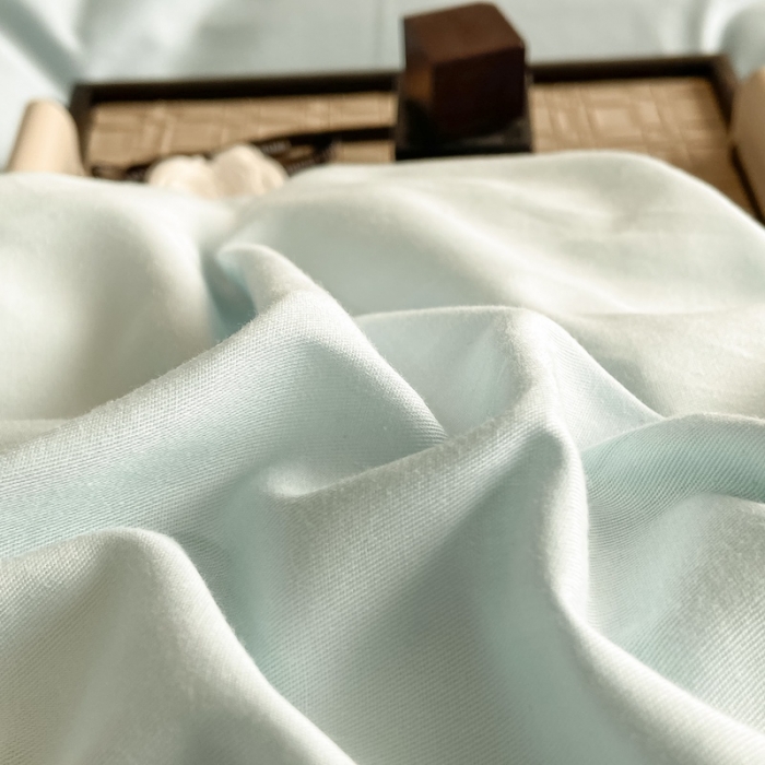 91家纺网 家纺一手货源 找家纺 卡姿 2023新款轻奢简约刺绣四件套—自由风格 自由风（悠悠粉+清新绿）