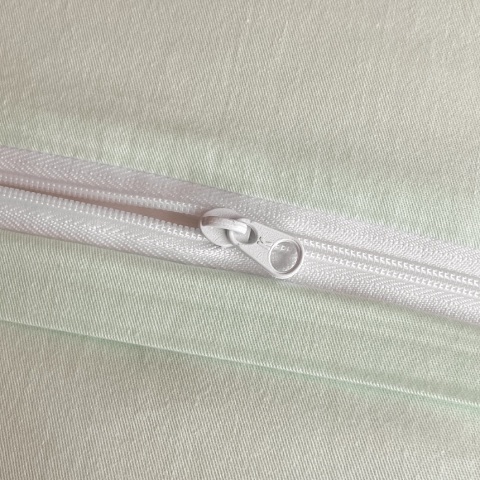 91家纺网 家纺一手货源 找家纺 卡姿 2023新款轻奢简约刺绣四件套—自由风格 自由风（悠悠粉+清新绿）