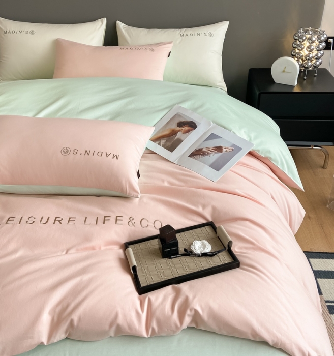 91家纺网 家纺一手货源 找家纺 卡姿 2023新款轻奢简约刺绣四件套—自由风格 自由风（悠悠粉+清新绿）