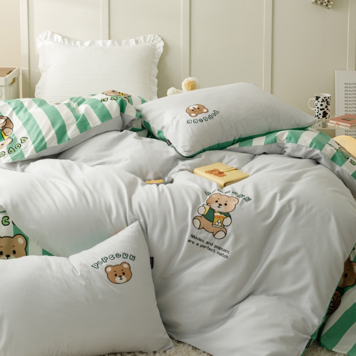 91家纺网 家纺一手货源 找家纺 卡姿 2023新款全棉呆萌小刺绣四件套第二波 可乐熊