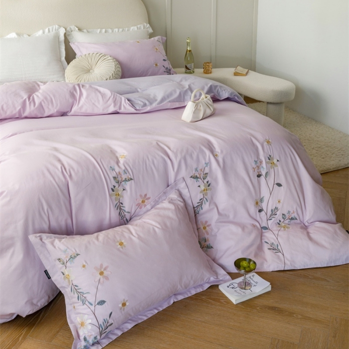 91家纺网 家纺一手货源 找家纺 卡姿家纺 2023新款优雅风刺绣四件套—欧若拉 欧若拉-紫