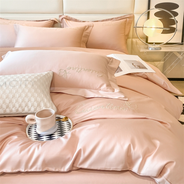91家纺网 家纺一手货源 找家纺 安力森/诚臻酒店用品 2023新款全棉轻奢刺绣初恋纯色酒店风四件套 暖心粉