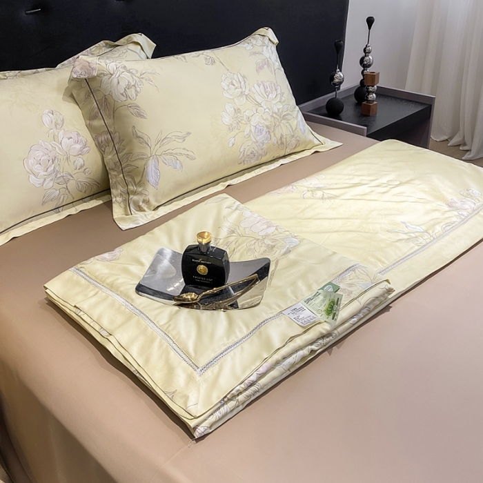 91家纺网 家纺一手货源 找家纺 娇逸家居 2024新款40天丝莫代尔镂空款夏凉被 春意黄