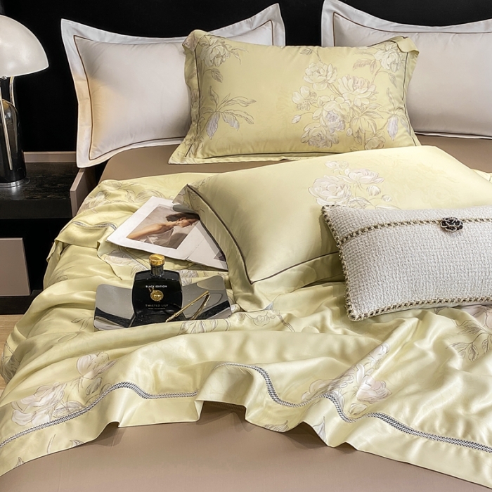 91家纺网 家纺一手货源 找家纺 娇逸家居 2024新款40天丝莫代尔镂空款夏凉被 春意黄