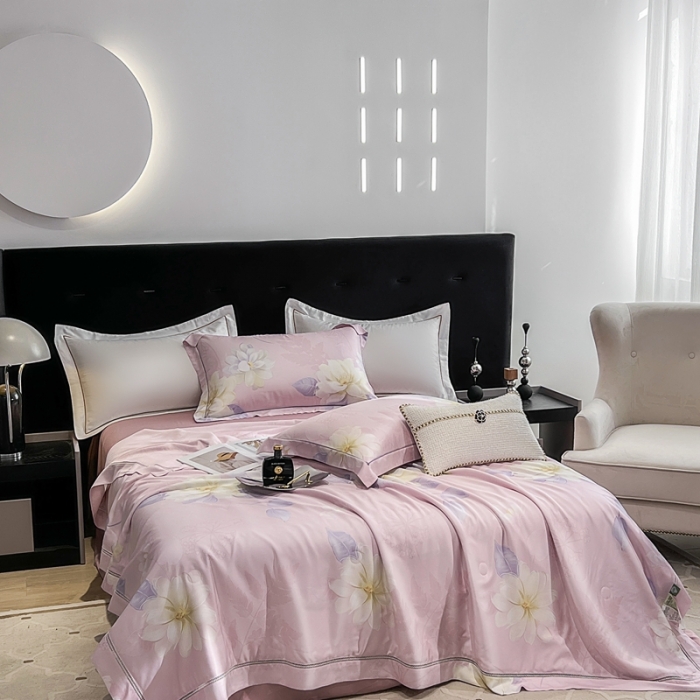 91家纺网 家纺一手货源 找家纺 娇逸家居 2024新款40天丝莫代尔镂空款夏凉被 花未央