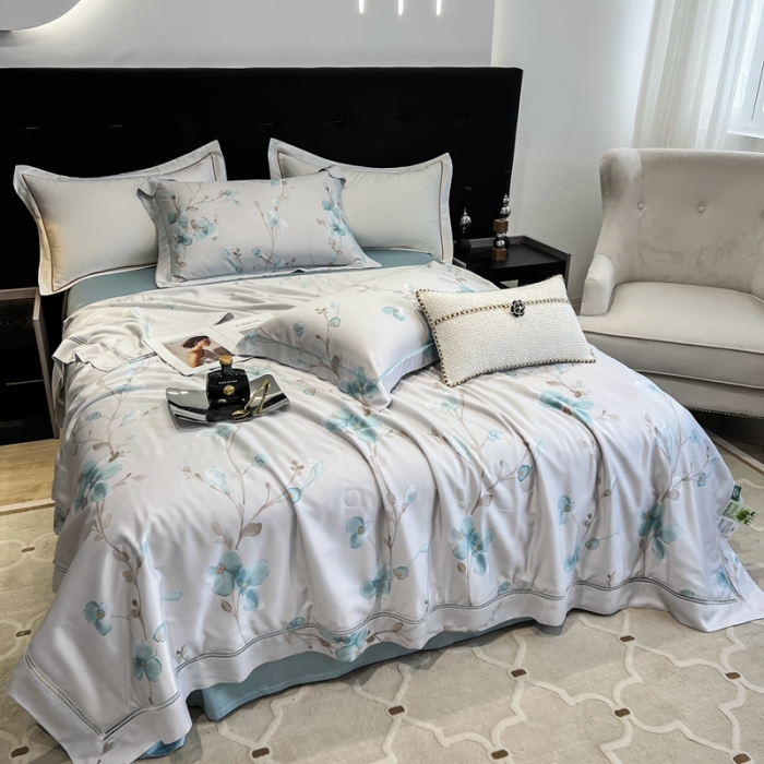 91家纺网 家纺一手货源 找家纺 娇逸家居 2024新款40天丝莫代尔镂空款夏凉被 洛佳蓝