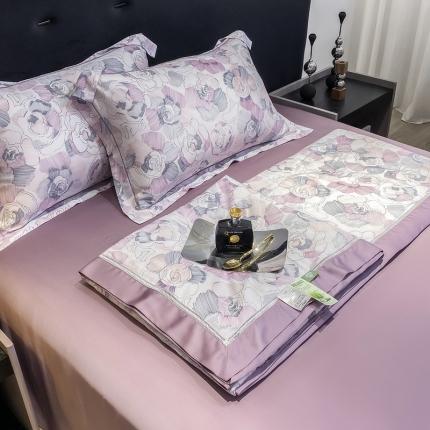 91家纺网 家纺一手货源 找家纺 娇逸家居 2024新款40天丝莫代尔镂空款夏凉被 繁花紫