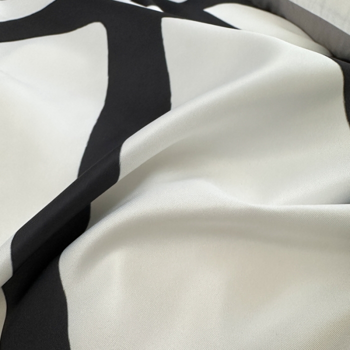 91家纺网 家纺一手货源 找家纺 摩卡 2024春夏新品进口水洗真丝现代简约系列四件套 至爱-白