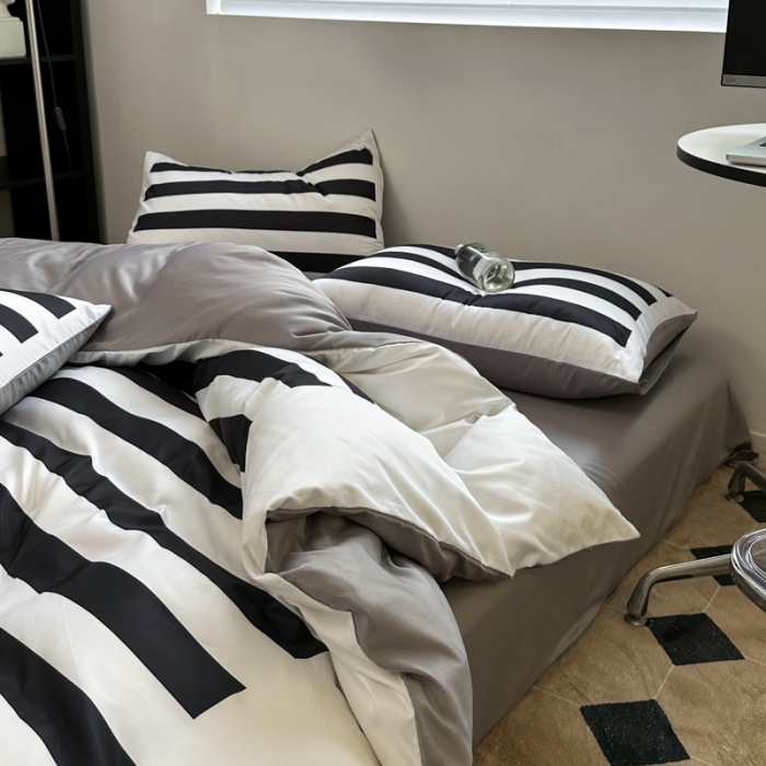 91家纺网 家纺一手货源 找家纺 摩卡 2024春夏新品进口水洗真丝现代简约系列四件套 周末-白