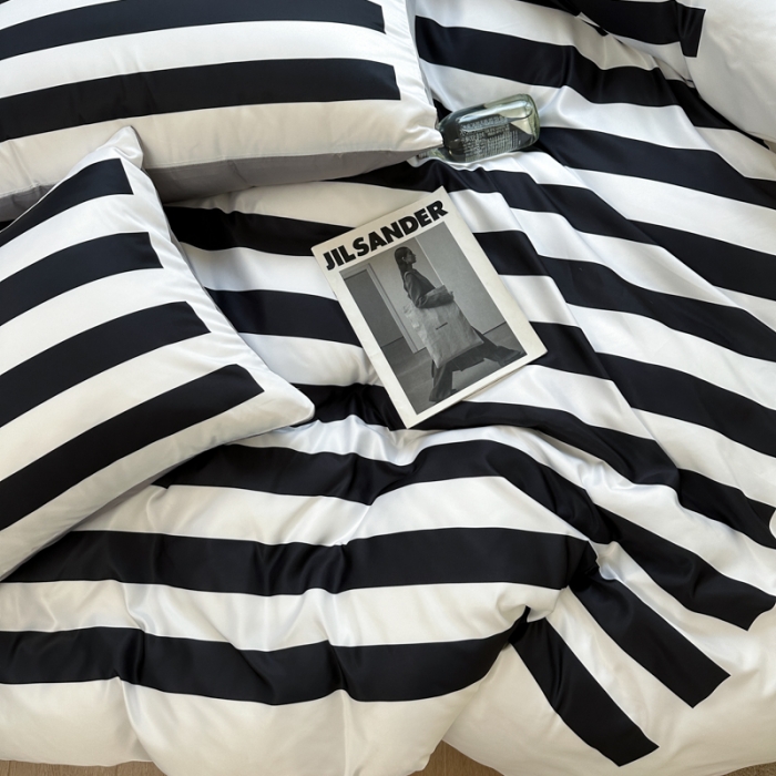 91家纺网 家纺一手货源 找家纺 摩卡 2024春夏新品进口水洗真丝现代简约系列四件套 周末-白