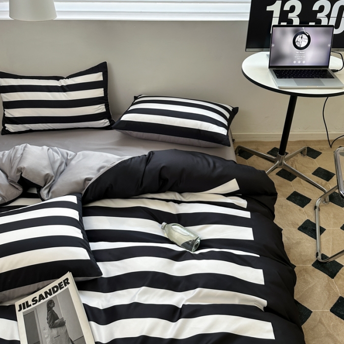 91家纺网 家纺一手货源 找家纺 摩卡 2024春夏新品进口水洗真丝现代简约系列四件套 周末-黑