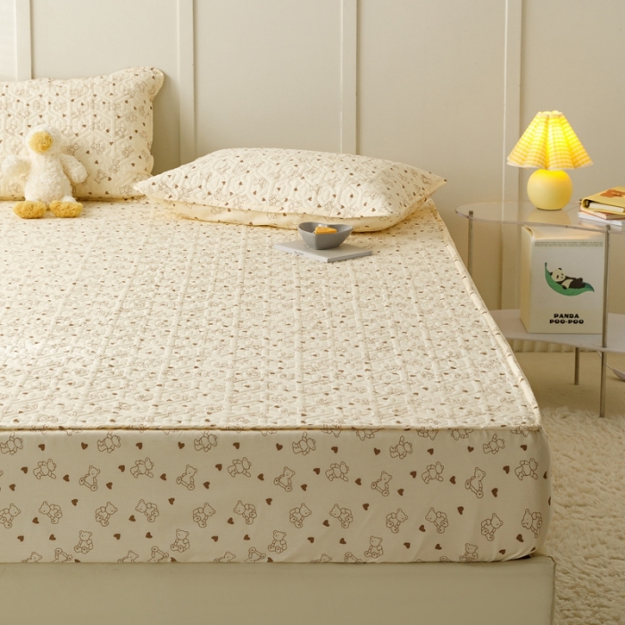 91家纺网 家纺一手货源 找家纺 忘忧草 2023新款全棉夹棉床笠纯棉印花小清新花卉系列 贝贝熊