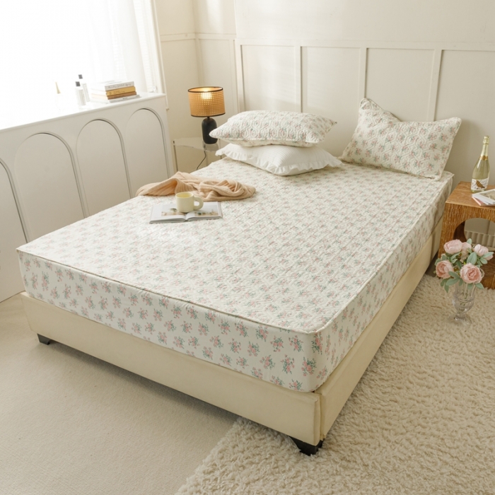 91家纺网 家纺一手货源 找家纺 忘忧草 2023新款全棉夹棉床笠纯棉印花小清新花卉系列 少女心