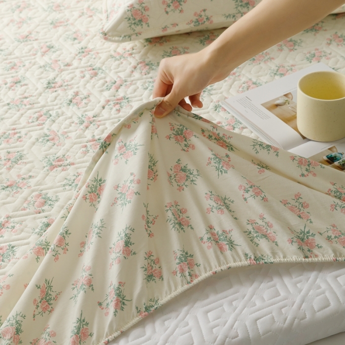 91家纺网 家纺一手货源 找家纺 忘忧草 2023新款全棉夹棉床笠纯棉印花小清新花卉系列 少女心